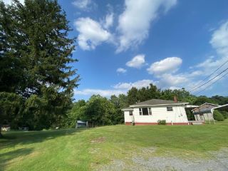 Foreclosed Home - 11732 ROBERTS RD, 17060
