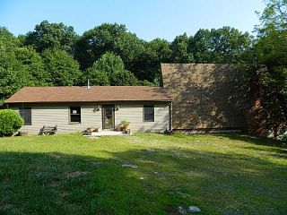 Foreclosed Home - 8 TIMBER LN, 17304