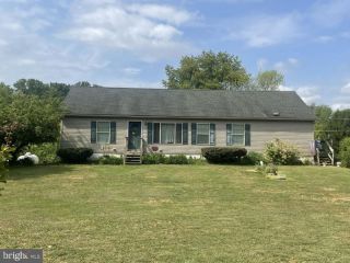 Foreclosed Home - 4 BIRCHWOOD DR, 17314