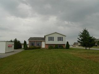 Foreclosed Home - 116 FAIRVIEW DR, 17331
