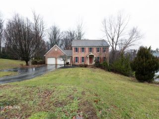 Foreclosed Home - 860 Northview Dr, 17527