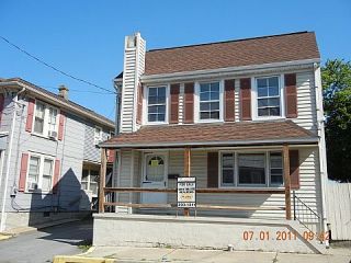 Foreclosed Home - 648 E MARKET ST, 17547