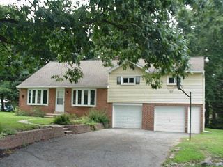Foreclosed Home - 2747 VALLEY DR, 17603