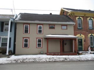 Foreclosed Home - 465 Queen St, 17857