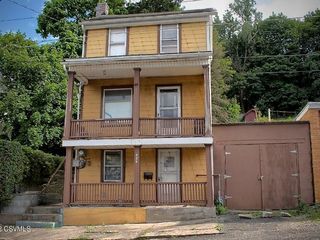 Foreclosed Home - 426 W MULBERRY ST, 17872