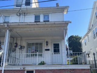 Foreclosed Home - 1013 E DEWART ST, 17872