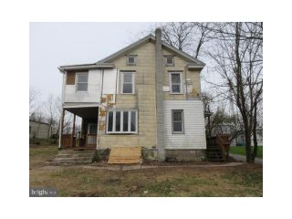 Foreclosed Home - 126 Strawberry Ln, 17967