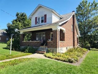 Foreclosed Home - 319 N 9TH ST, 18013