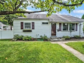 Foreclosed Home - 1608 LANSDALE AVE, 18017