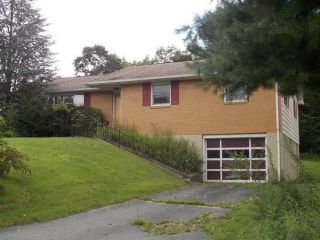 Foreclosed Home - 625 Pine St, 18030