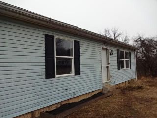 Foreclosed Home - 495 Berger Rd, 18042