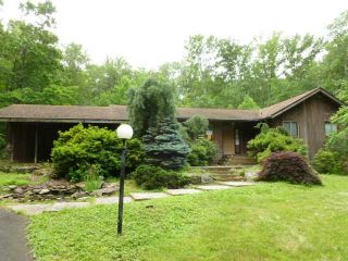 Foreclosed Home - 1985 OLD WOODS RD, 18054