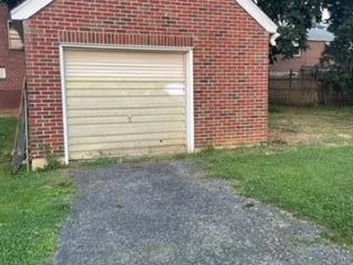 Foreclosed Home - 1624 RIEGEL ST, 18055