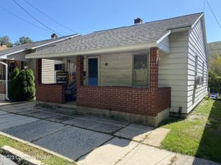 Foreclosed Home - 602 MAUCH CHUNK RD, 18071