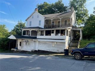 Foreclosed Home - 15 7TH ST, 18080