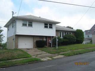 Foreclosed Home - 945 ALTER ST, 18201