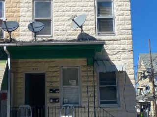 Foreclosed Home - 527 W 1ST ST, 18201