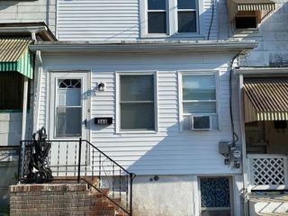 Foreclosed Home - 368 W RIDGE ST, 18232