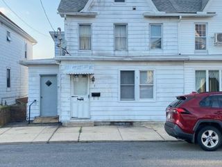 Foreclosed Home - 8 E FELL ST, 18250