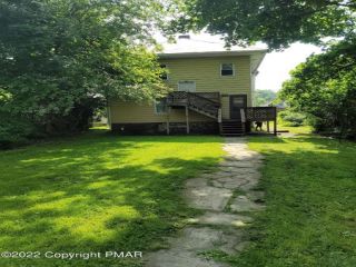 Foreclosed Home - 551 N COURTLAND ST, 18301