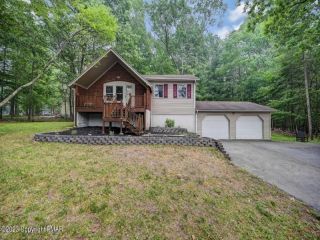 Foreclosed Home - 145 WHITE PINE TRL, 18301