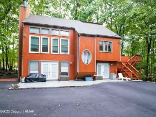 Foreclosed Home - 122 RESTON DR, 18301