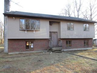 Foreclosed Home - 52 Mountain Top Rd, 18302