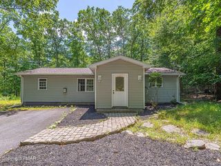 Foreclosed Home - 346 TIMBER HILL RD, 18332