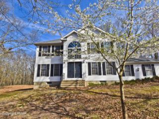 Foreclosed Home - 305 SNOW MASS RD, 18332