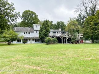 Foreclosed Home - 7629 CHERRY VALLEY RD, 18360