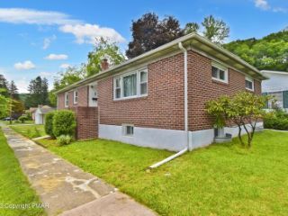 Foreclosed Home - 437 CLERMONT AVE, 18360