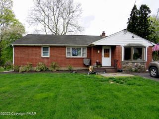 Foreclosed Home - 2157 W MAIN ST, 18360