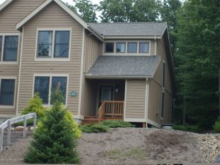 Foreclosed Home - 150 PINE CT, 18372