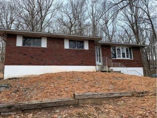 Foreclosed Home - 139 Upper Lakeview Drive, 18428