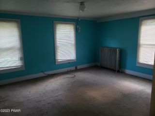 Foreclosed Home - 405 SPRING ST, 18428