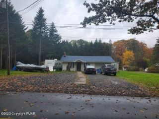 Foreclosed Home - 1240 POCONO HEIGHTS RD, 18466