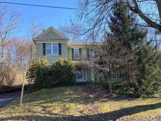 Foreclosed Home - 104 Carbondale Rd, 18471