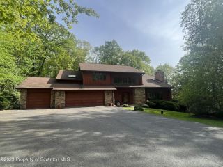 Foreclosed Home - 770 NEWTON RD, 18504