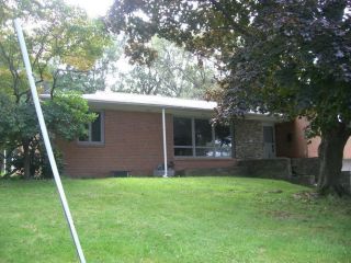 Foreclosed Home - 614 Cobb Ave, 18505