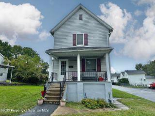 Foreclosed Home - 530 CAYUGA ST, 18508