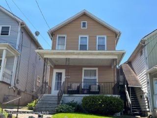 Foreclosed Home - 114 E GROVE ST, 18510
