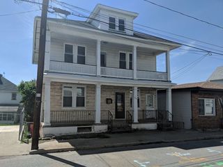 Foreclosed Home - 219 E ELM ST, 18512