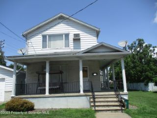 Foreclosed Home - 147 HENDERSON ST, 18518