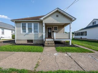 Foreclosed Home - 714 E 3RD ST, 18603