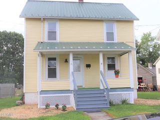 Foreclosed Home - 1525 3RD AVE, 18603