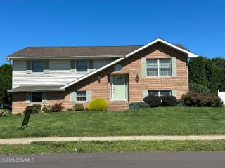 Foreclosed Home - 1019 ROSLYN DR, 18603