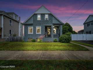 Foreclosed Home - 160 E 4TH ST, 18644