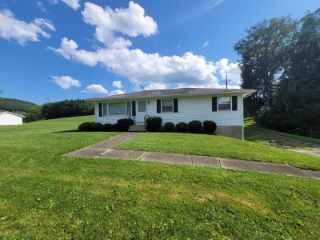 Foreclosed Home - 1828 MACAFEE RD, 18831
