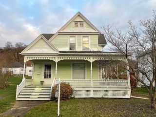 Foreclosed Home - 132 N MAIN ST, 18848