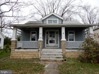 Foreclosed Home - 2896 Walnut Street, 18915